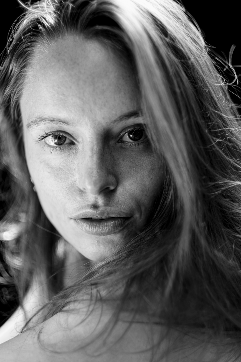 A strong image of Maria, full face